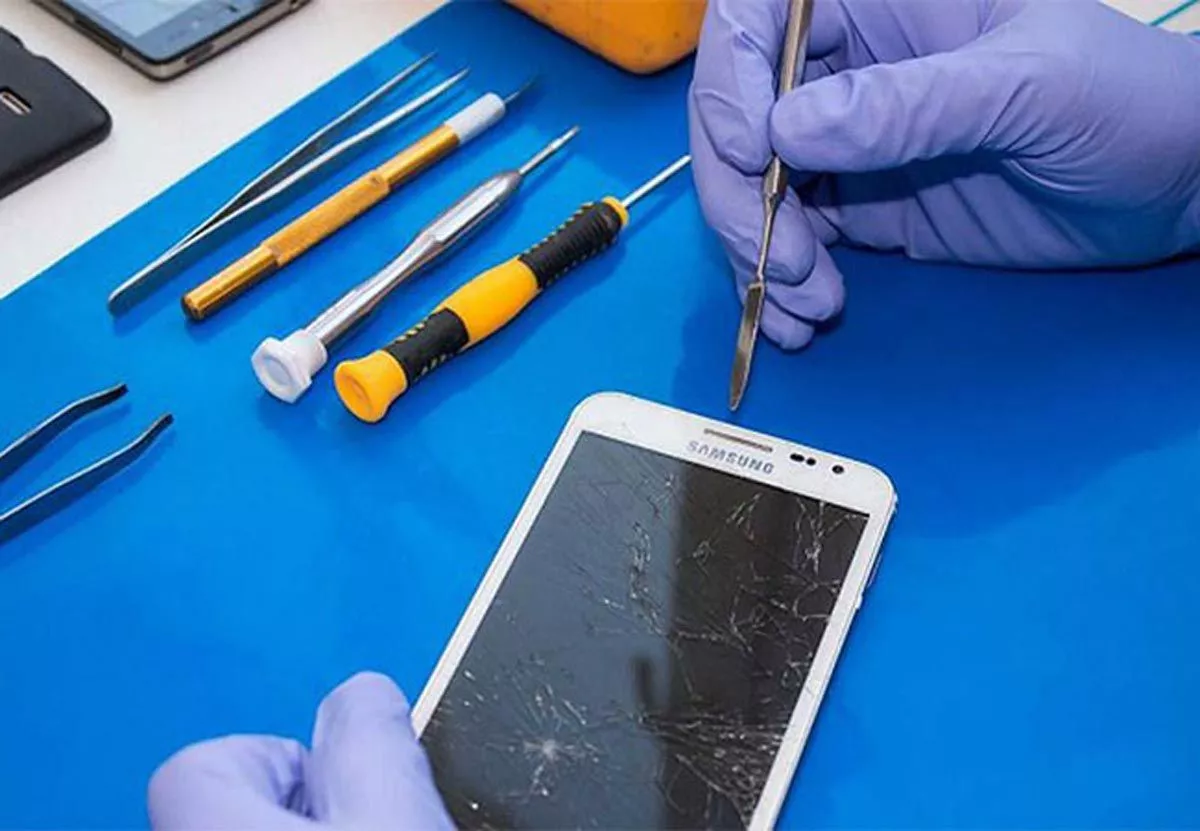 Замена дисплея смартфонов Samsung: особенности процедуры