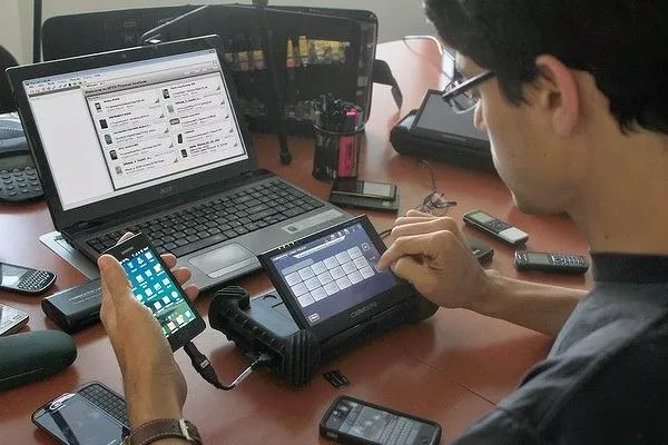 Российских силовиков оставили без спецсредств по взлому iPhone