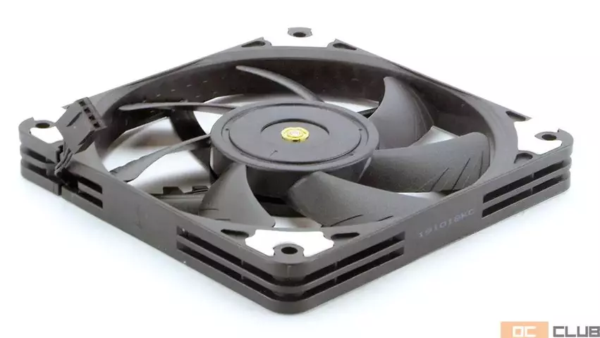 noctua-chromax-black-fans-26.webp