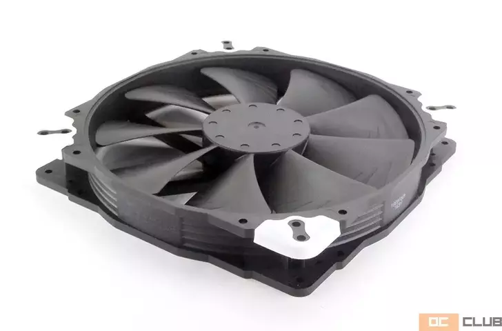 noctua-chromax-black-fans-18.webp