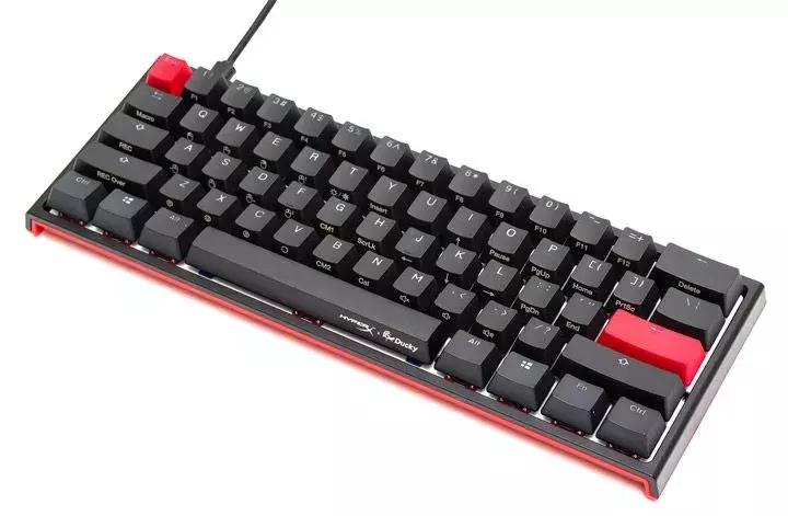 01-hyperx-x-ducky-one-2-mini.webp