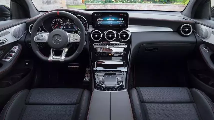 mercedes-amg-glc-43-4matic-coupe-700.webp