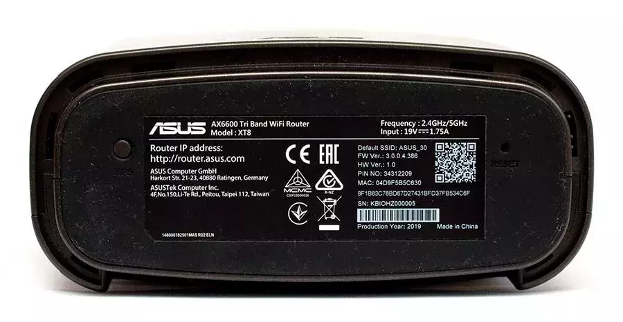 06-asus-zenwifi-ax-xt8.webp