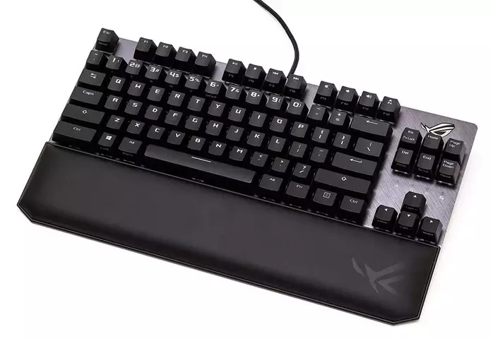 01-asus-rog-strix-scope-nx-tkl-deluxe.webp