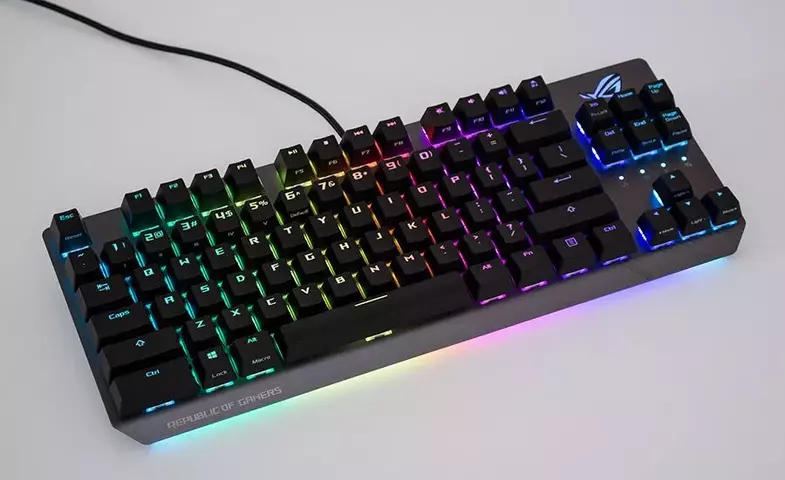 21-asus-rog-strix-scope-nx-tkl-deluxe.webp