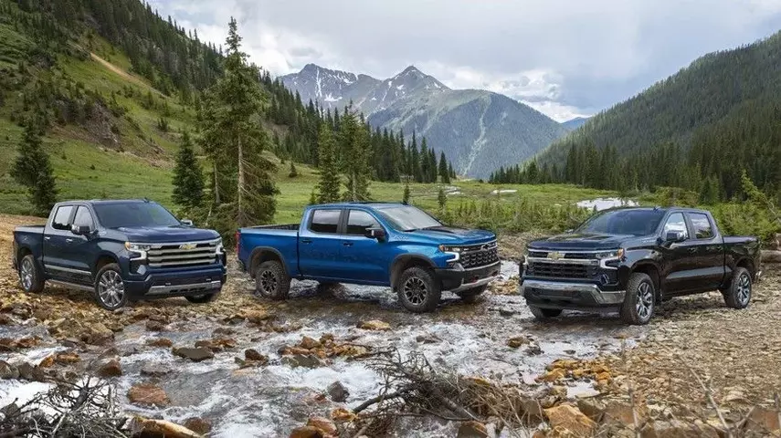 2022-chevrolet-silverado-highcountry-zr2-lt-025.webp