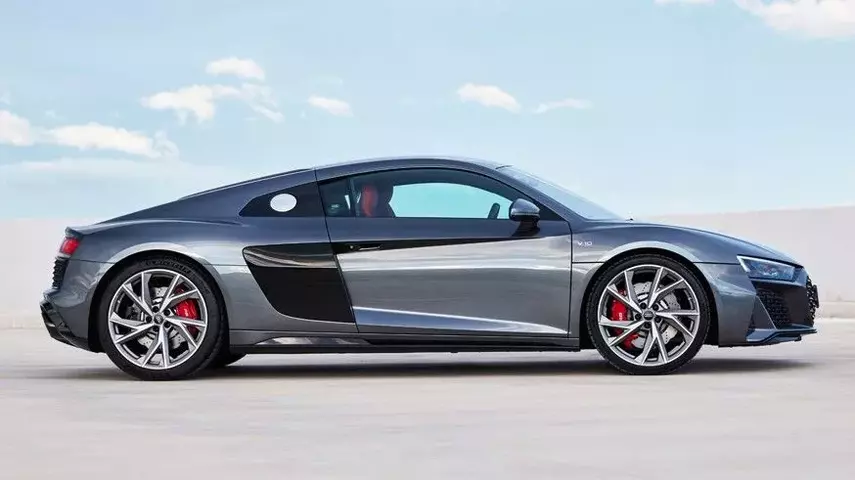 audi-r8-v10-rwd-coupe-71.webp