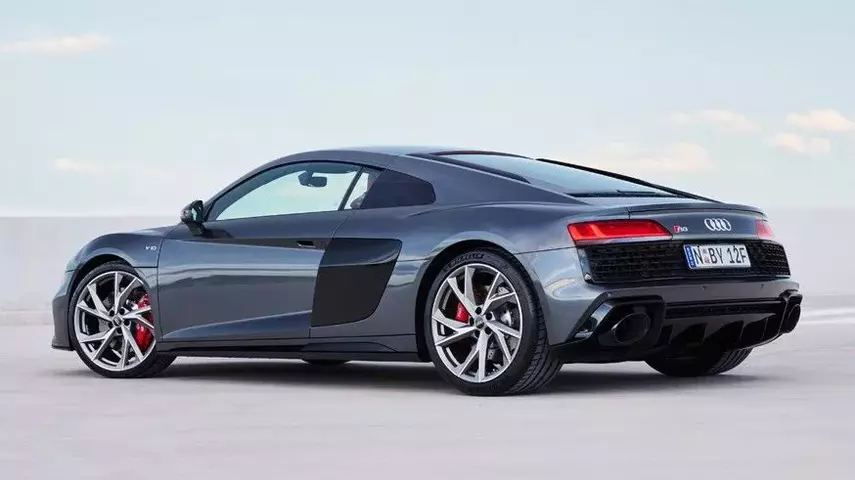 audi-r8-v10-rwd-coupe-902.webp