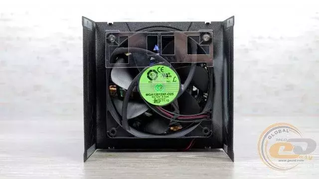 mini-12_fsp_hydro_g_pro_750w.webp