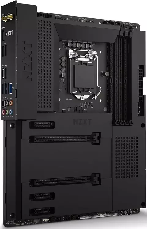 127800-nzxt-n7-z490-3.webp