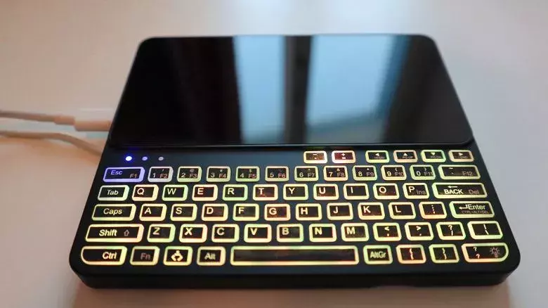 yellow_lit_keyboard_large.webp