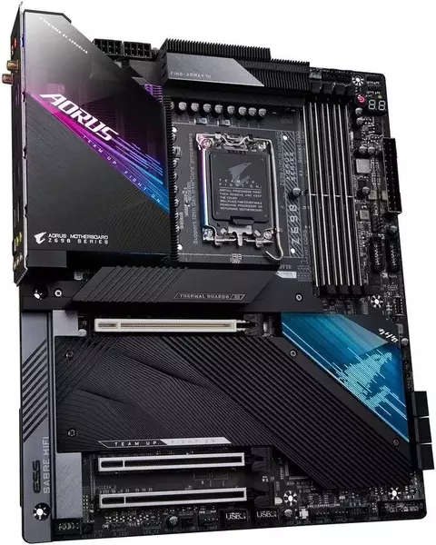 130190-gigabyte-z690-aorus-master-4.webp