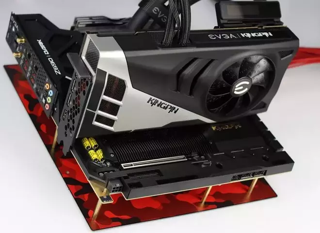 EVGA-RTX3090Ti-KINGPIN-1.webp